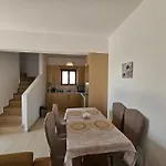 Mare Apartamento Kiotari